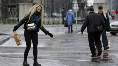 В столице из-за гололеда за день травмировались более 100 человек - ru.slovoidilo.ua - Киев - Ивано-Франковская обл. - Волынская обл. - Ровненская обл.