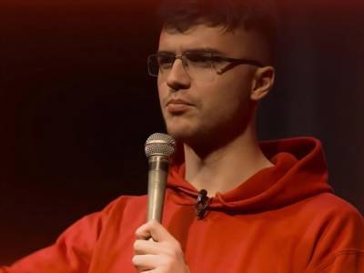 Депутат Киевсовета избил стендапера Капицу из-за мата в выступлении - gordonua.com - Киев - Братислава