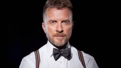 Владимир Зеленский - Сергей Руденко - Человек, который говорит не свои слова чужим голосом, - Мухарский о президентстве Зеленского - ru.espreso.tv