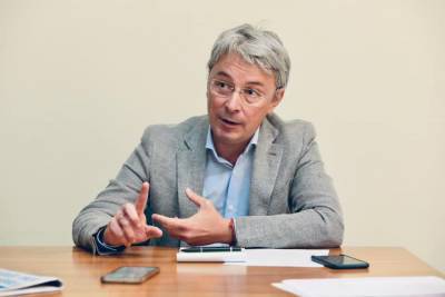 Александр Ткаченко - Минкульт взял курс на "мягкую украинизацию" - news.bigmir.net