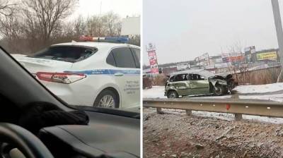 В Воронеже водитель «Лады» после ДТП влетел в заднее стекло полицейской Camry - vestivrn.ru - Воронеж