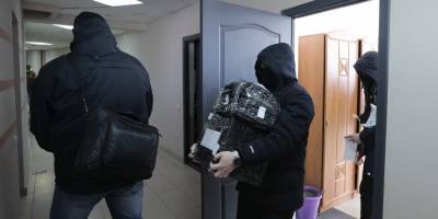 Александр Лукашенко - Из-за митингов против Лукашенко. По всей Беларуси проходят обыски в домах журналистов и правозащитников - nv.ua - Белоруссия - Минск - Гомель - Витебск