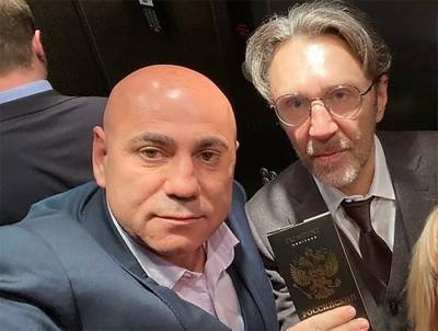 Сергей Шнуров - Иосиф Пригожин - Иосиф Пригожин оказался втянут в разборки с Сергеем Шнуровым - privet-rostov.ru - Эмираты