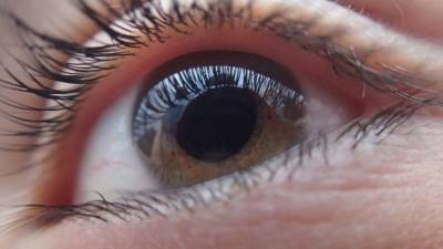 Серьезные осложнения на глазах обнаружили у тяжелобольных коронавирусом - politros.com