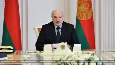 Александр Лукашенко - Лукашенко одобрил проект межправительственного соглашения о перевалке белорусских нефтепродуктов через российские порты - naviny.by - Белоруссия