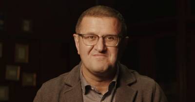 Ян Доброносов - Муса Магомедов - Нардеп из "Оппозиционного блока" увлекся интимной перепиской в зале Рады (видео) - focus.ua