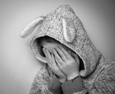 Новосибирец жестоко избил ребенка в подъезде - news.vse42.ru - Новосибирск