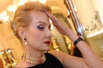 Рената Литвинова - Рената Литвинова призналась, как ей удалось похудеть без спорта и диет - from-ua.com