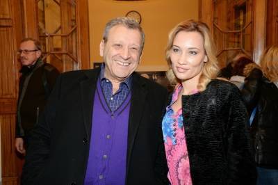 Борис Грачевский - Екатерина Белоцерковская - «Сколько горя и страданий»: вдова Грачевского показала последнее совместное фото режиссера с сыном - radiokp.ru