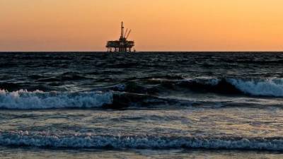 Цена нефти Brent остается на уровне $63 за баррель - delovoe.tv - Лондон