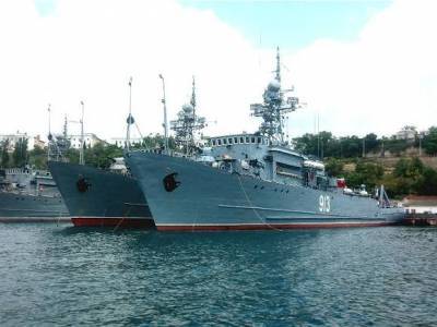 Алексей Неижпапа - Командующий ВМС Украины заявил о многократном увеличении контингента ВС РФ в Крыму - rosbalt.ru - Крым