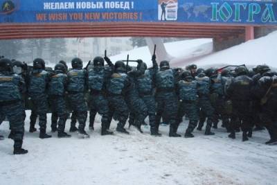 Игрой в разгон митинга в школе Нижневартовска заинтересовались в Кремле - znak.com - Югра - Нижневартовск
