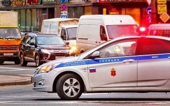 Андрей Попов - Вологодские полицейские расчистили путь к роддому для беременной женщины в сложной ситуации - vologda-poisk.ru - Вологда