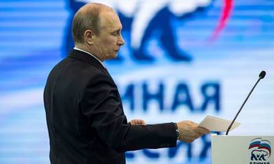 Владимир Путин - Дмитрий Медведев - Владимир Путин возглавит список «ЕР» на выборах в Госдуму, если рейтинг партии упадет еще больше - og.ru