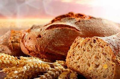 Агро - Хлеб из пекарен магазинов может быть вредным: объяснение пекаря - 24tv.ua