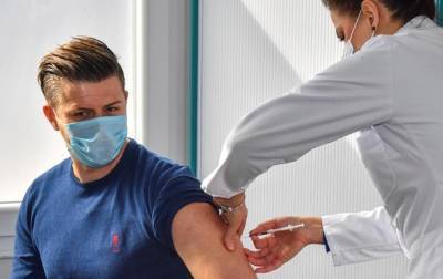 ЕС дополнительно закупит вакцины Moderna и Pfizer - korrespondent.net - США