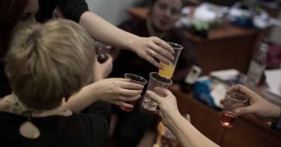 "Танька лила слёзы, что больше не пьёт, и устроилась в детсад": калининградцы рассказали, как страдали из-за буйных соседей - klops.ru