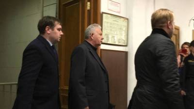 Виктор Ишаев - Экс-губернатор Хабаровского края Ишаев получил 5 лет условно за растрату - smartmoney.one - Москва - Хабаровский край