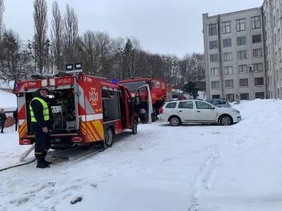 В Ровно горело здание облсовета - news.bigmir.net - Киев