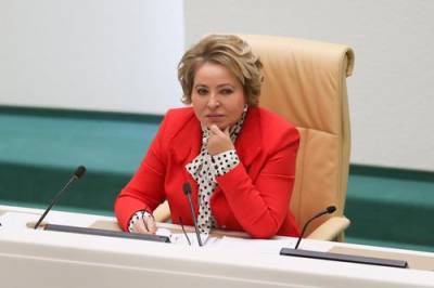 Анна Попова - Валентина Матвиенко - Виктория Абрамченко - Матвиенко ответила на вопрос о сроках снятия ограничений по коронавирусу - argumenti.ru