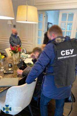 В Киеве разоблачили группу хакеров, совершавших кибератаки на компании в Европе и США - sharij.net - США - Киев