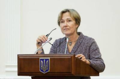 Анка Фельдгузен - Посол Германии рассказала, сколько еще украинцам ждать безвизовых поездок - from-ua.com
