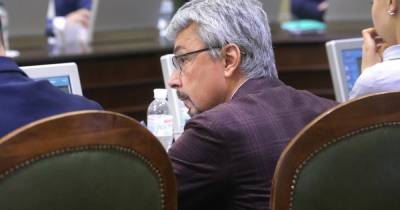 Александр Ткаченко - Принесут в бюджет 3 млрд грн в год: Ткаченко перечислил преимущества налогообложения Google, Facebook и Netflix - tsn.ua