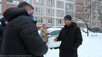 Владимир Бурмистров - Владимир Бурмистров проверил территории, на уборку которых жаловались в соцсетях - 7info.ru - Рязань