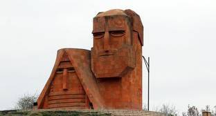 Депутаты предложили сделать русский официальным языком в Нагорном Карабахе - kavkaz-uzel.eu