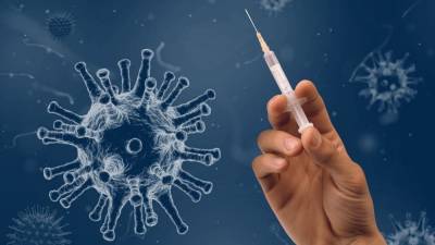 Украина планирует начать прививать граждан от COVID-19 вакциной AstraZeneca - politros.com - Украина