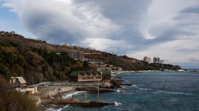 Антон Кориневич - Украина намерена лишить Крым воды с помощью строительства дамбы - 5-tv.ru - Киев - Крым