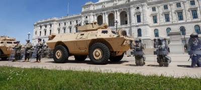 Адам Смит - Джо Байден - Полиция просит оставить в Вашингтоне 4,9 тысячи солдат до середины марта - runews24.ru - США - Вашингтон