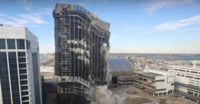 Дональд Трамп - Мик Джаггер - В США взорвали отель и казино Trump Plaza (ВИДЕО) - enovosty.com - США - Киев - шт.Нью-Джерси