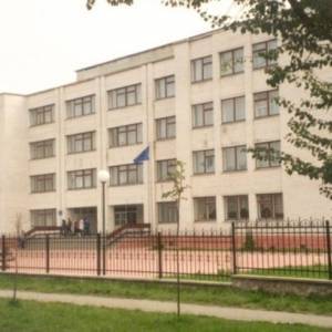Директора лицея под Киевом, где семиклассницы отравились лекарством, отстранили от должности - reporter-ua.com - Киев