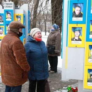 «Дебальцевский котел»: запорожцы почтили память погибших военных. Фото - reporter-ua.com - Запорожье