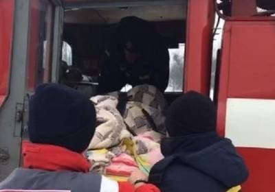 На Буковине медикам "скорой" пришлось ехать к пациенту и забирать его на пожарной машине - kp.ua - Украина - Черновицкая обл.