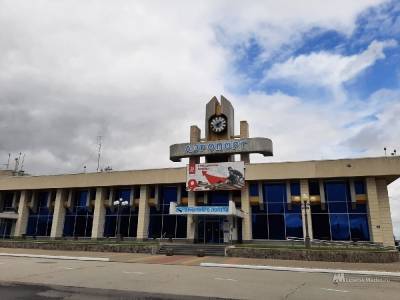 Пьяного пассажира сняли с рейса в липецком аэропорту - lipetskmedia.ru - Казань - Липецк