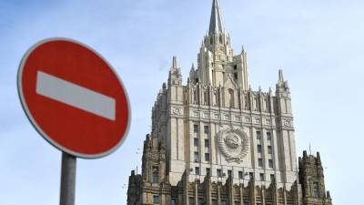 Алексей Навальный - Мария Захарова - МИД РФ назвал давлением требования ЕСПЧ по Навальному - pintnews.ru