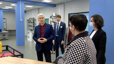Сергей Собянин - Собянин обсудил с учителями перспективы "цифрового репетиторства" в МЭШ - tvc.ru - Москва