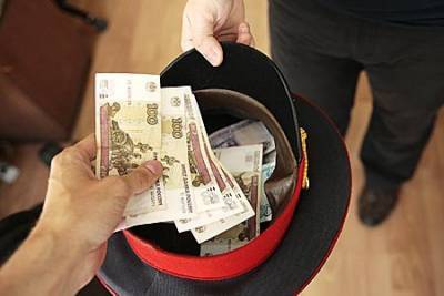 В Удмуртии будут судить полицейского за продажу данных об умерших - gorodglazov.com - респ. Удмуртия