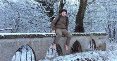 Гуляющий босиком в любое время года калининградец рассказал, как пережил февральские морозы - klops.ru - Калининград