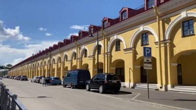 Во дворе "Никольских рядов" откроется выставка петербургского фотографа Александра Петросяна - piter.tv - Санкт-Петербург