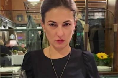 Россиянка с ребенком хотела сбежать к шейху и лишилась почти 9 миллионов рублей - lenta.ru - Москва - Эмираты
