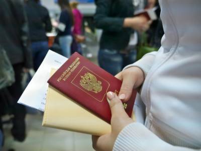 Россия выдала почти 640 тыс. паспортов жителям оккупированных районов Донбасса - gordonua.com - Крым - Ростовская обл. - Ордло - Гражданство
