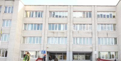Директора лицея под Киевом наказали после резонансного отравления учениц: детали решения - politeka.net - Киев - Боярка
