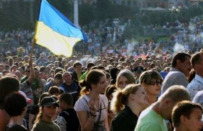 Украинцев за год стало меньше - hubs.ua