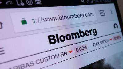 Алексей Навальный - Bloomberg рассказало о готовящихся в ЕС санкциях против России - iz.ru - Москва - Швеция