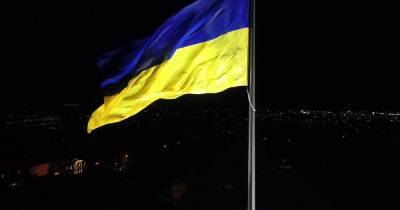 Украинскую школьницу внесли на "Миротворец" за критику языка - ren.tv - Украина - Киев