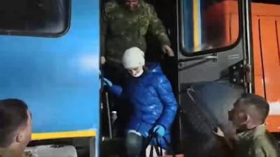 На Сахалине нашли живым водителя грейдера, который пропал после схода лавины - piter.tv - Сахалин