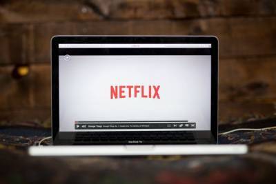 Тим Бертон - Netflix объявил о скором выходе первого сериала Тима Бертона - aif.ru